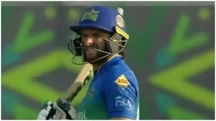 इस बड़ी वजह से PSL 2021 से बाहर हुए दिग्गज ऑलराउंडर Shahid Afridi
