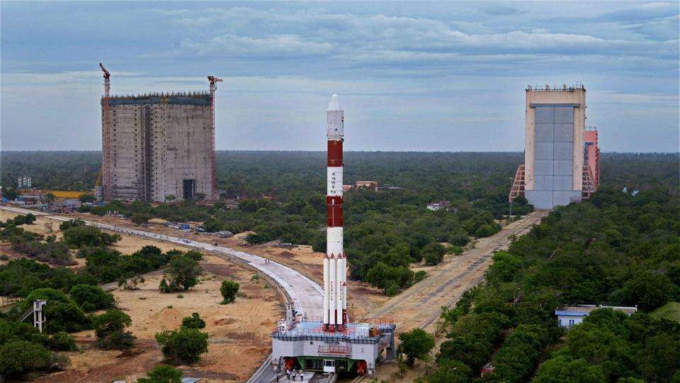 भारत का पीएसएलवी रॉकेट आरआईएसएटी-2बी को लेकर प्रक्षेपित, जानिए ! 
