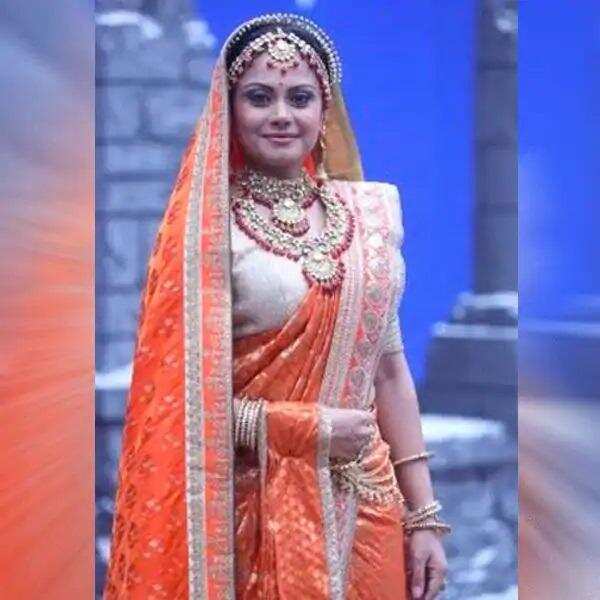 TV Actress: टीवी की इन हसीनाओं ने पर्दे पर निभाया ग्लैमरस सासू मां का किरदार