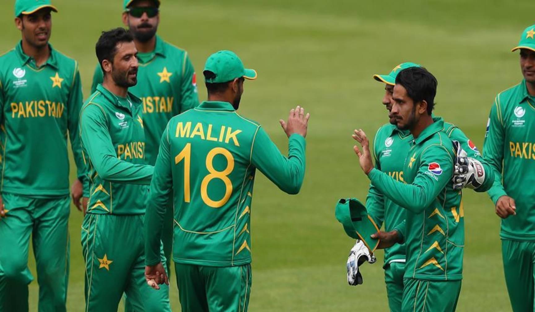 विश्व कप से पहले पाकिस्तान को लेकर इस दिग्गज ने की भविष्यवाणी