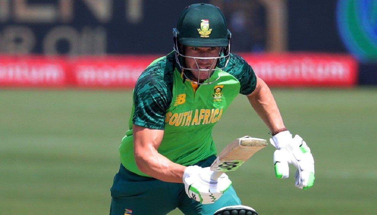 PAK vs SA: हवा में उड़कर इस पाकिस्तानी  खिलाड़ी ने लपका लाजवाब कैच,  देखें VIDEO