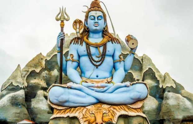 महाशिवरात्रि: जीवन में संतुलन बनाने की शिक्षा भगवान शिव से सिखें