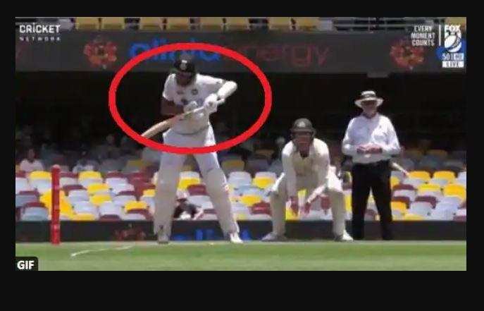 AUS vs IND:पैट कमिंस की घातक बाउंसर गेंद  Cheteshwar Pujara के सिर में जा लगी, देखें   VIDEO