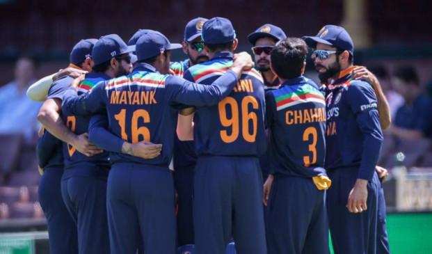 AUS VS IND 3rd ODI: भारत ने टॉस जीतकर लिया बल्लेबाजी का फैसला, देखें प्लेइंग  XI