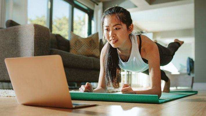 Exercise : घर पर जिम करें? ऑनलाइन व्यायाम क्यों चुनें
