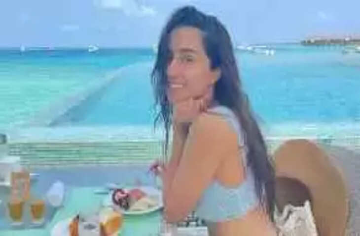 Shraddha Kapoor Maldives: मालदीव की वादियों में एन्जॉय कर रहीं श्रद्धा कपूर