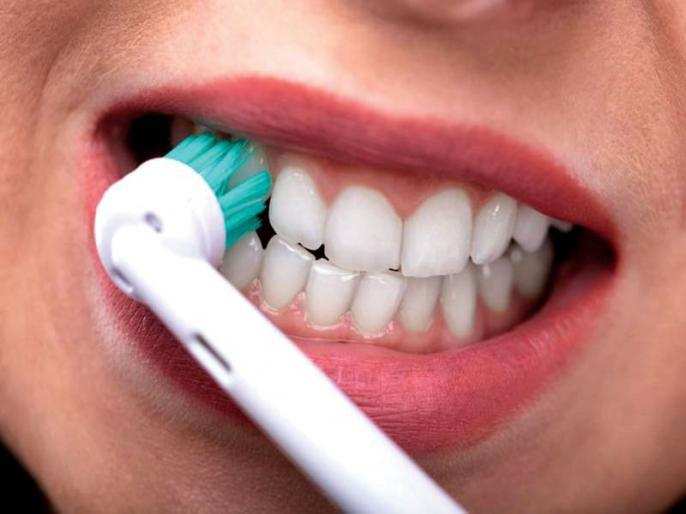 ध्यान रखें कि दांतों को नुकसान दांतों को ब्रश करने के बाद होता है