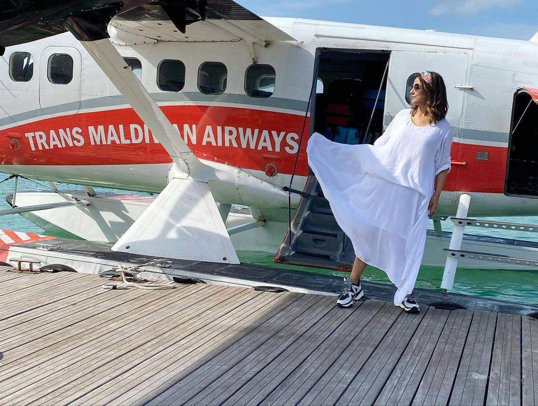 Hina Khan मालदीव में परिवार और बॉयफ्रेंड के साथ कर रही है मस्ती, सोशल मीडिया पर तस्वीरें हुई वायरल