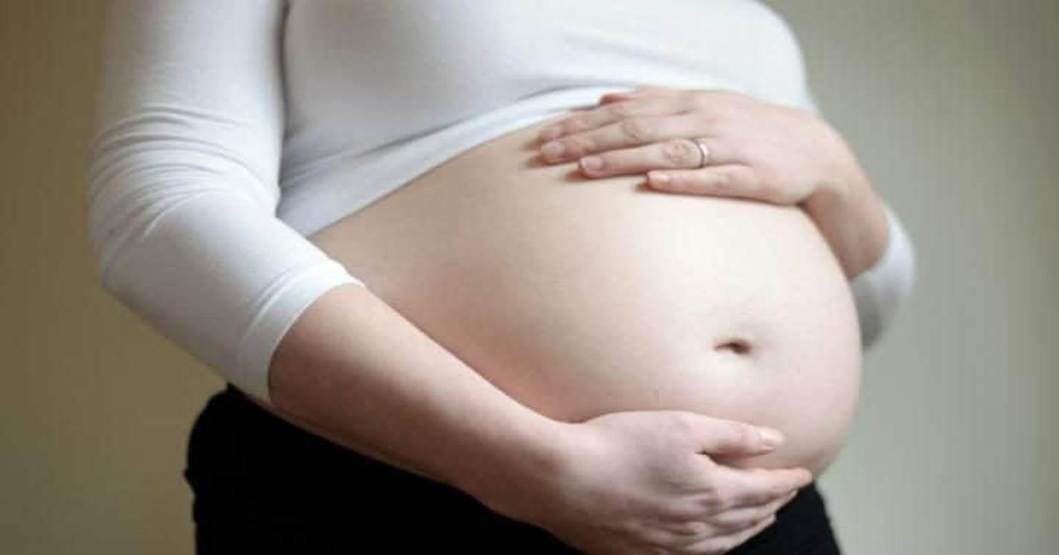 इस गर्भवती महिला के पेट के अंदर दिखा कुछ ऐसा नजारा, देख महिला हुई हैरान, चकराए डॉक्टर्स