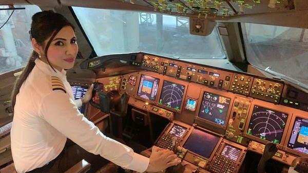 भारत में है  दुनिया के किसी भी देश से अधिक महिला पायलट