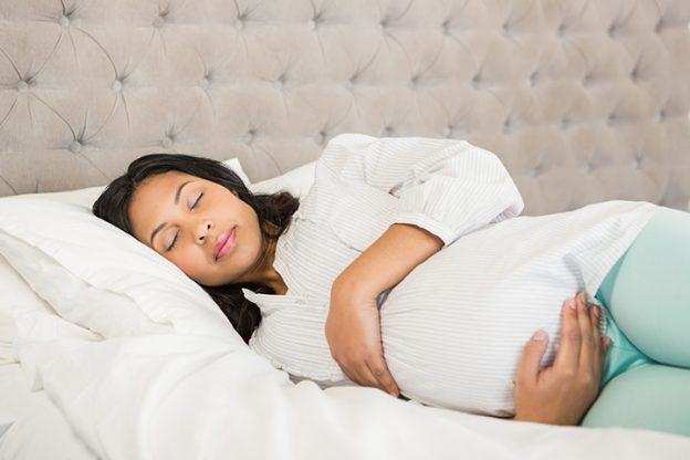 Pregnancy: गर्भावस्था के दौरान पर्याप्त नींद नहीं लेना? तो इस समाधान का प्रयास करें