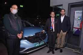 एमजी मोटर इंडिया ने आगरा का पहला 60 kW फास्ट चार्जिंग स्टेशन लॉन्च किया