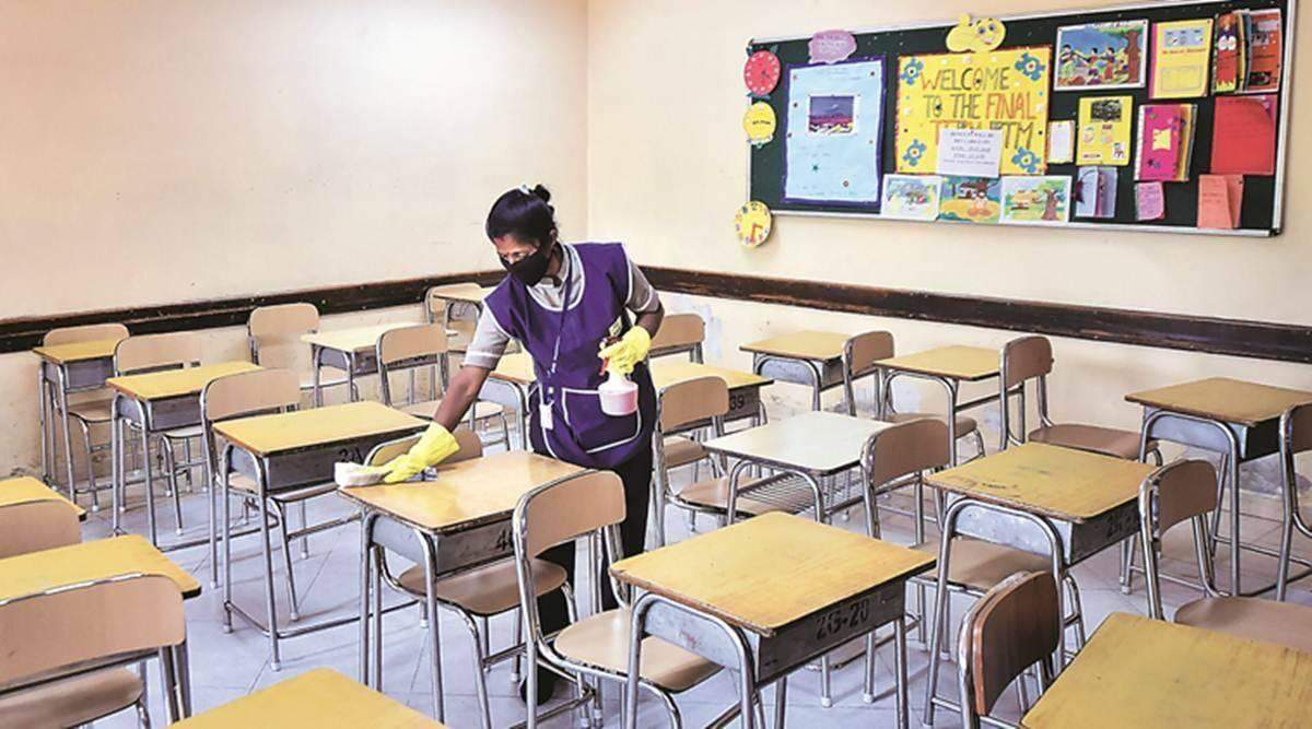 Schools Reopening: दिल्ली में 18 जनवरी से खुलेंगे स्कूल, इन क्लासों के शुरू करने को मिली इजाजत