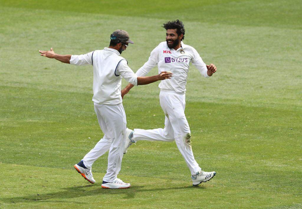 AUS VS IND: भारतीय  गेंदबाजी कहर के आगे लाचर दिखे कंगारू बल्लेबाज, 31 साल बाद हुआ ऐसा