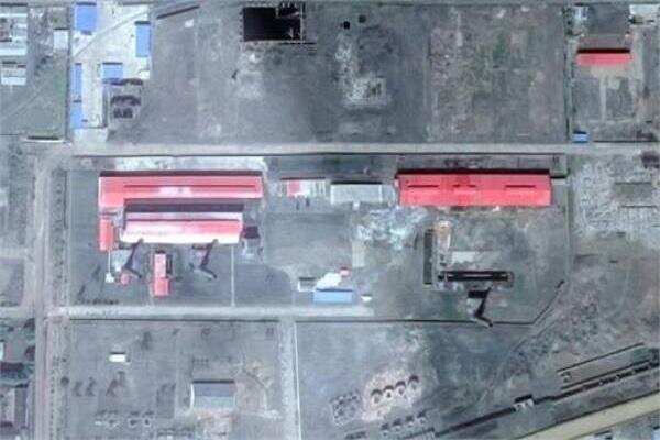 ‘चीन-उत्तर कोरियाई सीमा’ पर स्थित ‘लाल इमारत’ पर हुआ बड़ा खुलासा, देखें सैटेलाइट फोटोज्