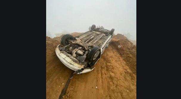 Gurugram में बनते ओवरब्रिज से गिरी कार, चालक की मौत