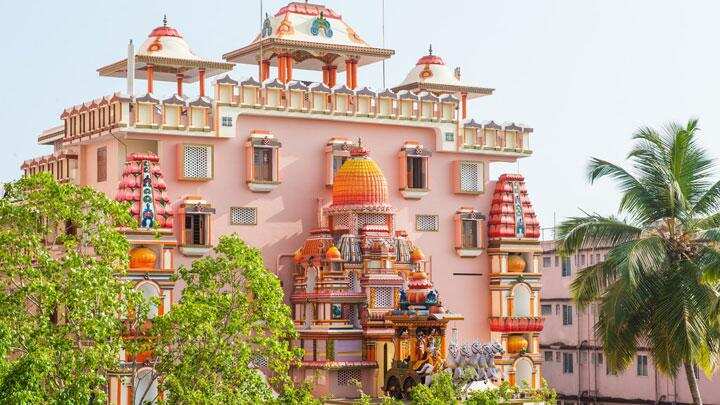 मन की शांती के लिए जा सकते हैं भारत के इन खास आश्रमों में