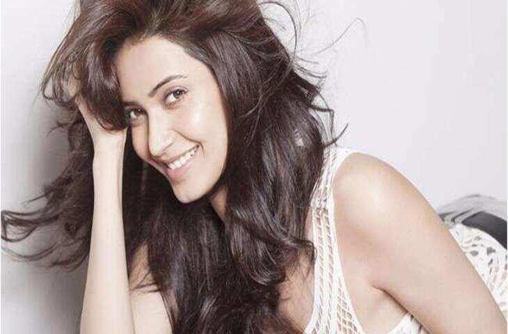 Fame Karishma Tanna Accused Of Fraud
