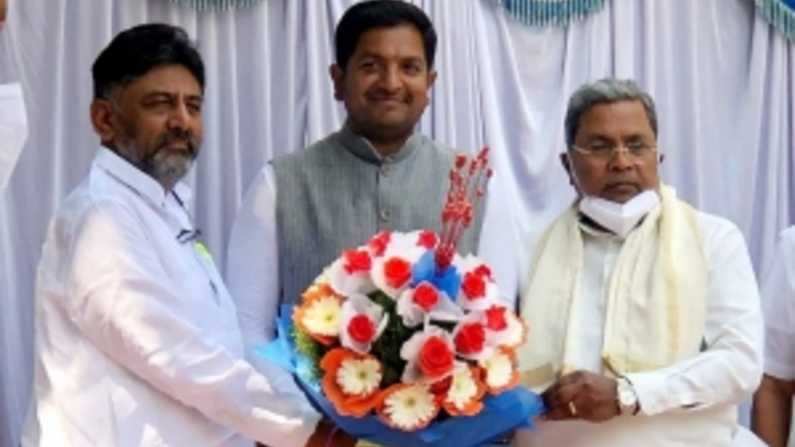 Karnataka के निर्दलीय विधायक ने कांग्रेस को दिया समर्थन