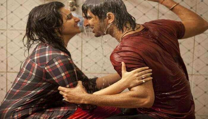 क्यों मानसून सीजन में सेक्स करना होता है स्पेशल!