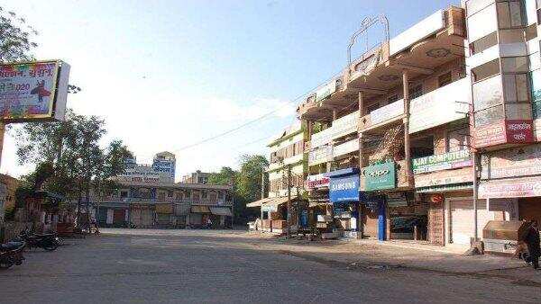 कोरोना के मद्देनजर बिहार में लॉकडाउन, 12 विदेशियों को पकड़ ले गई पुलिस