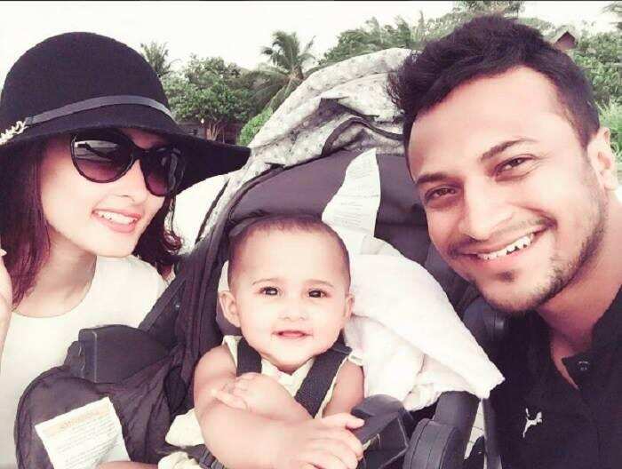 इस मशहूर क्रिकेटर की ब्यूटीफुल Wife ने अपनी Hot अदाओं से किया सबको घायल, हर लड़का छिड़क रहा है जान!