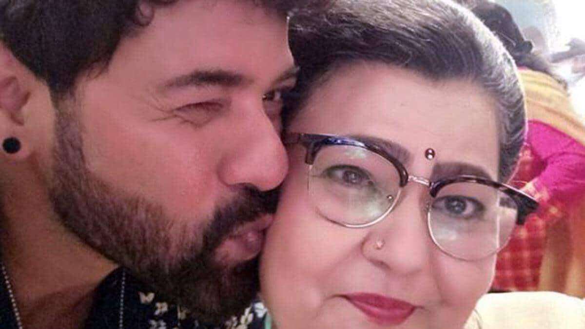 Kumkum Bhagya Actor Zarina Roshan Khan Dies: टीवी शो कुमकुम भाग्य के फैंस के लिए आई बुरी खबर, इंदू दादी का हुआ निधन