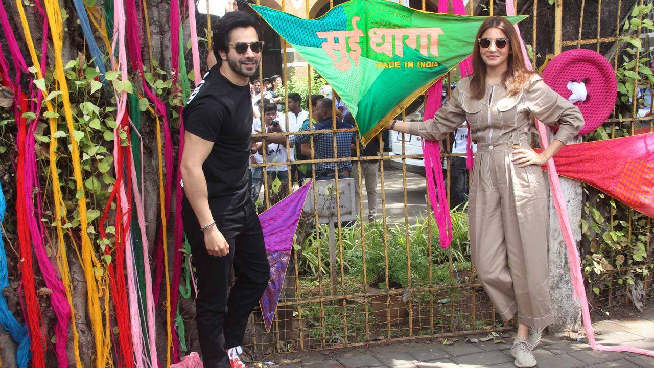 फिल्म प्रमोशन के दौरान ‘क्राइंग फेस’ पर ऐसे रिएक्टर करती दिखी अनुष्का देखे तस्वीरें