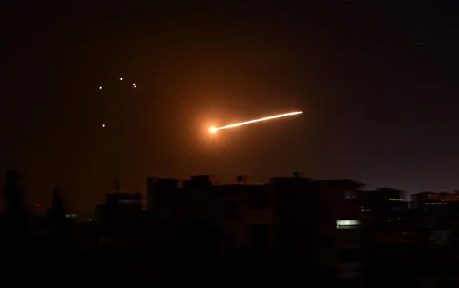 Israel Missile Attack on Syria: अमेरिका के बाद अब इजरायल का सीरिया पर हमला, दागी मिसाइलें…..