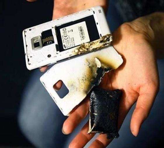 अगर आपको अपने फोन को ब्लास्ट से बचाना है तो इन तरीको को अपनाये