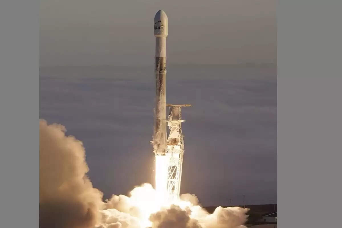 SpaceX ने रिकॉर्ड 10 वीं लिफ्टऑफ में 60 स्टारलिंक उपग्रह लॉन्च किए
