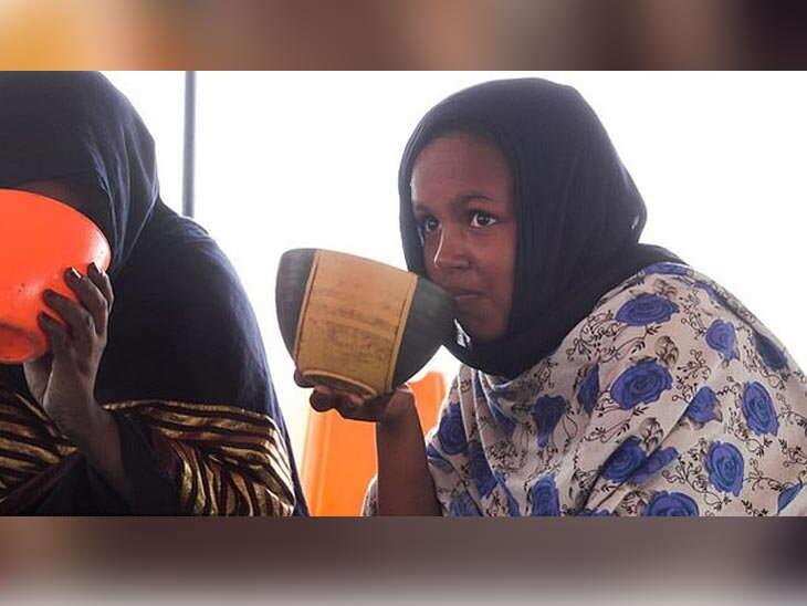 यहां लड़कियों को दिए जाते है जानवरों को मोटा करने वाले केमिकल, जानिए वजह