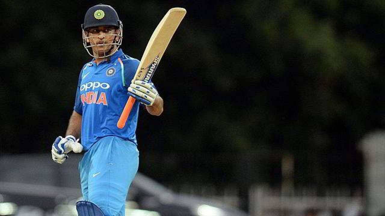 696 दिन बाद धोनी बने भारत के कप्तान, एशिया कप में दिखा गजब का नजारा