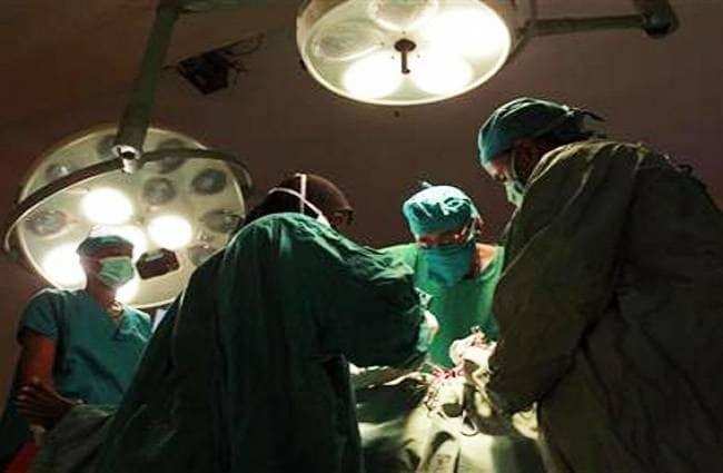 डॉक्टरों ने महिला के पेट से निकाला 24 किलो का ट्यूमर
