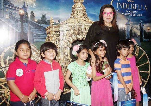 फराह खान के बच्चे कर रहे थे भगवान की पूजा सोशल मीडिया पर ट्रोल हुई तस्वीरें