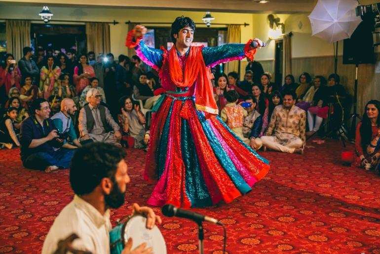 कश्मीरी कपल  की शादी की ये खास तस्वीरें