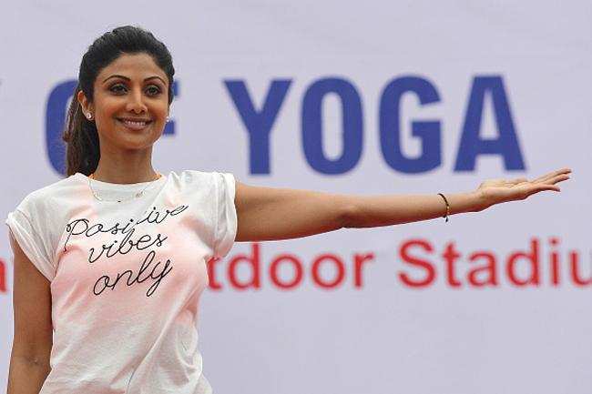 शिल्पा शेट्टी ने पाचन स्वास्थ्य को बेहतर बनाने के लिए सही व्यायाम, नुस्खा साझा किया,जानें