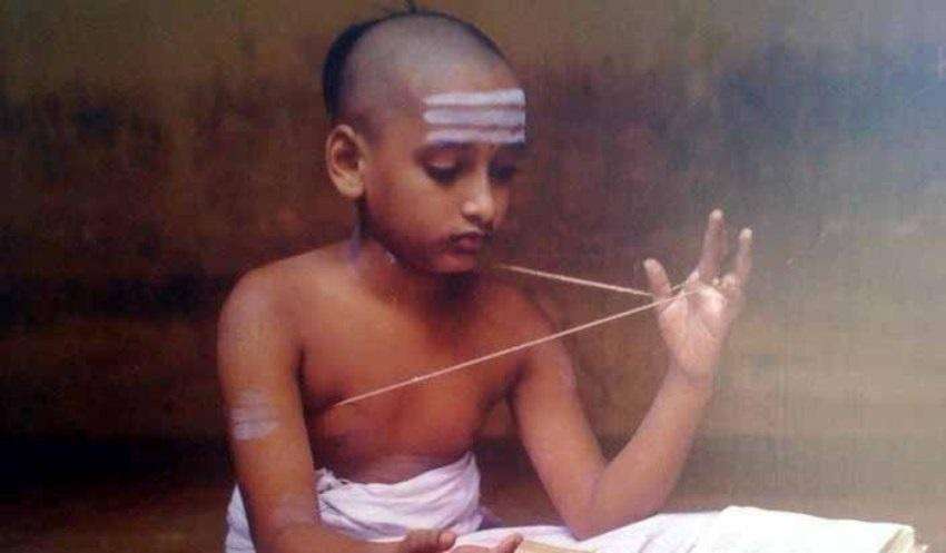 हिंदू धर्म के सभी संस्कारों में प्रमुख हैं यज्ञोपवीत संस्कार, जानिए जनेऊ धारण करने के फायदे