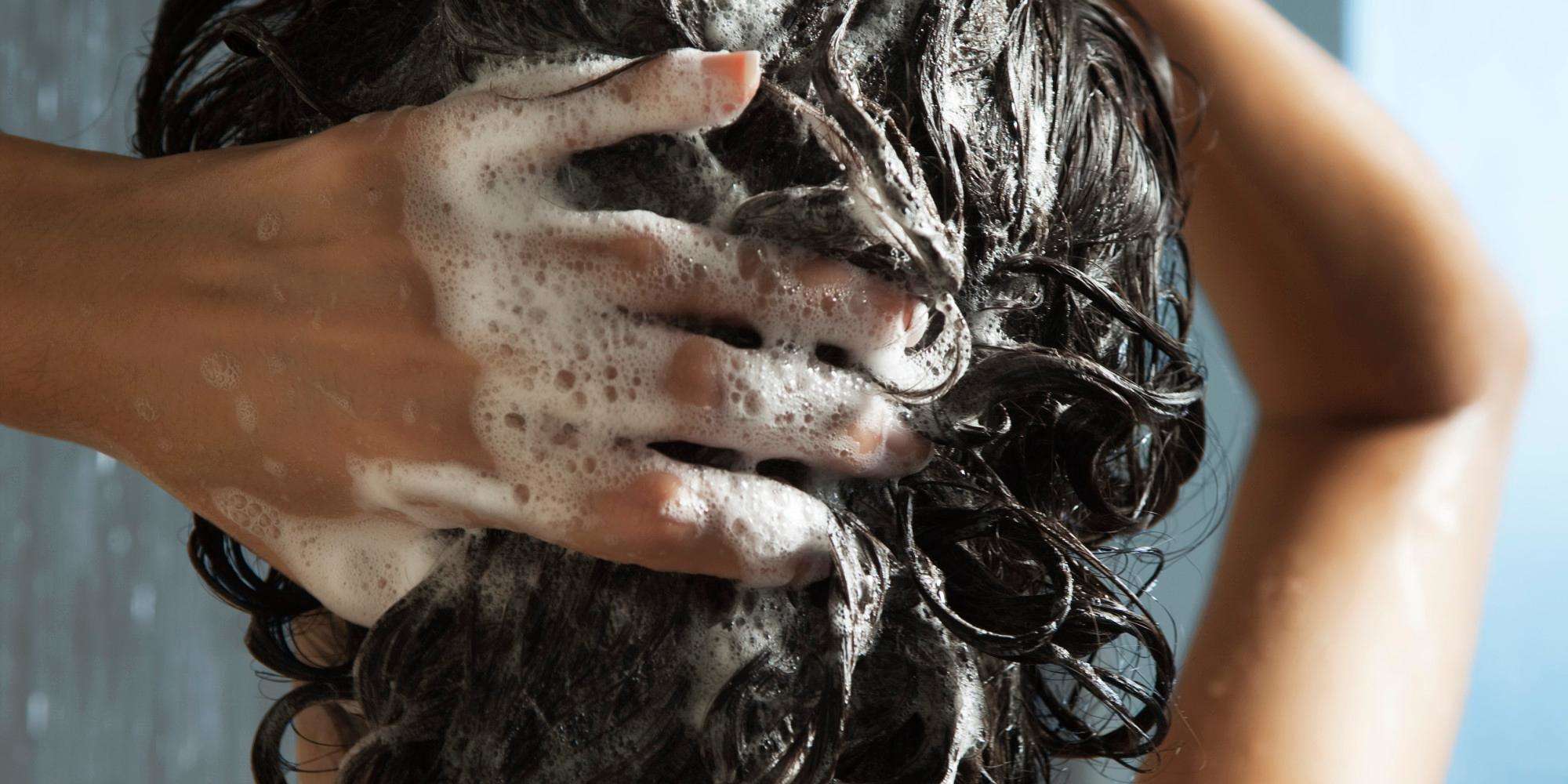 अगर आप धोते है सोमवार के दिन बाल तो एक बार जरुर पढें इसे