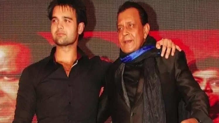 Mithun Chakraborty: अभिनेता मिथुन चक्रवर्ती की बिगड़ी तबीयत, अचानक रोकी गई फिल्म की शूटिंग