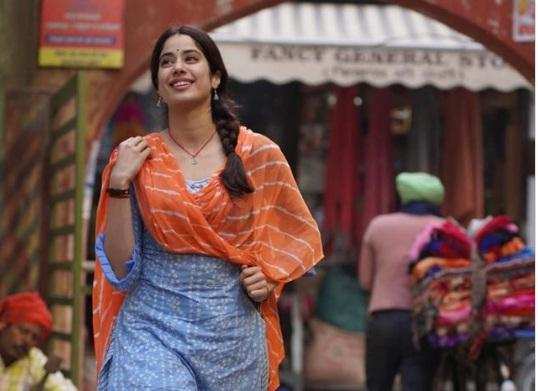 Jhanvi Kapoor: जाह्नवी कपूर की फिल्म की शूटिंग रोकी किसानों ने, फिर अभिनेत्री ने किया ये काम