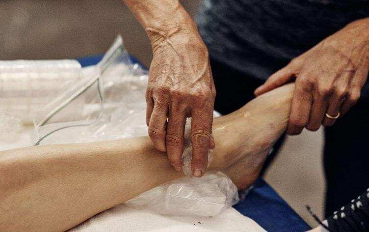  क्या आप जानते है चोट लगने पर कौनसी सिकाई होती है सही