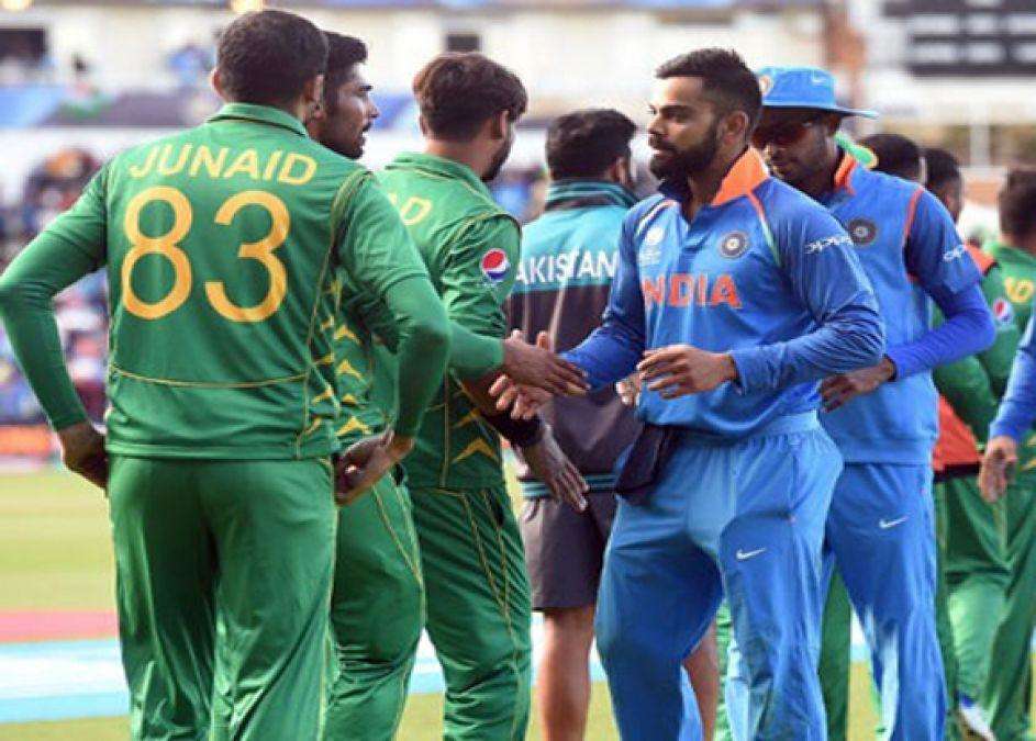 भारत से हार के बाद पाकिस्तान टीम पर  बैन लगाने की  उठी मांग