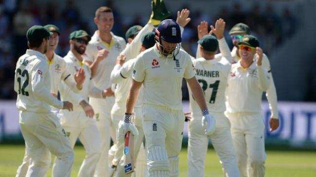 लीड्स टेस्ट : इंग्लैंड 67 पर ढेर, आस्ट्रेलिया को अब तक 283 की बढ़त