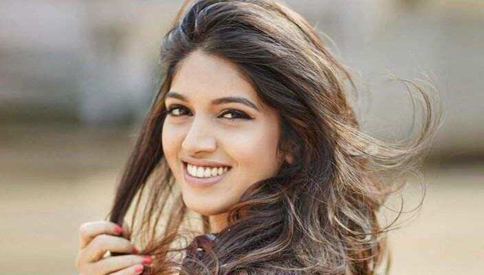   इस स्टार ने करी वकालत ,बनना  चाहता था क्रिकेटर ,और बन गया एक्टर 