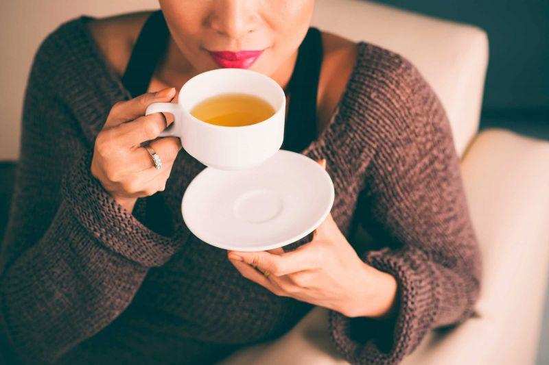 खाली पेट चाय पीने से होने वाले नुकसान जानिए