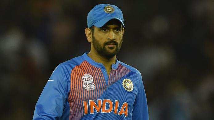 महेंद्र सिंह धोनी हो सकते हैं टीम से ही बाहर, रोहित शर्मा इसलिए धोनी को आज टीम से बाहर निकालने वाले हैं