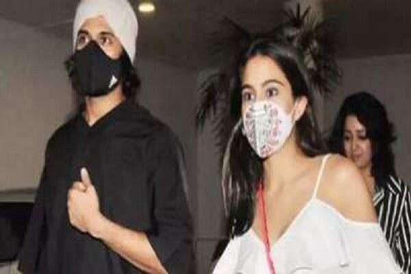 Sara Ali Khan-Vijay Devarakonda: विजय के साथ अगली फिल्म में रोमांस कर सकती हैं सारा अली खान