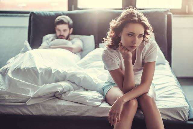 आपके प्यार भरे रिश्ते में जहर घोल सकती हैं ये 5 बुरी बातें
