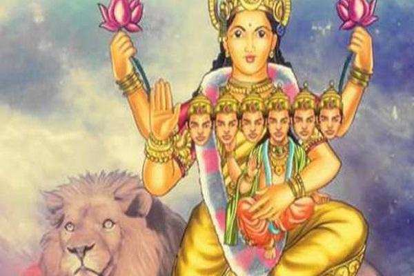 शारदीय नवरात्रि: जाने स्कन्दमाता की पूजा के महत्व को और इनके स्वरुप के बारे में